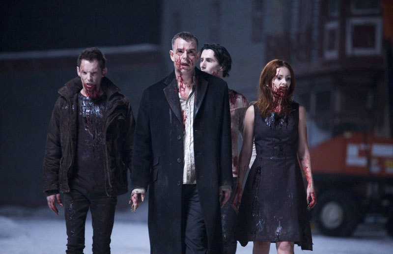Illustration for article titled 8 Vampires Who Make Bloodsuckers Into Badass Monsters Again